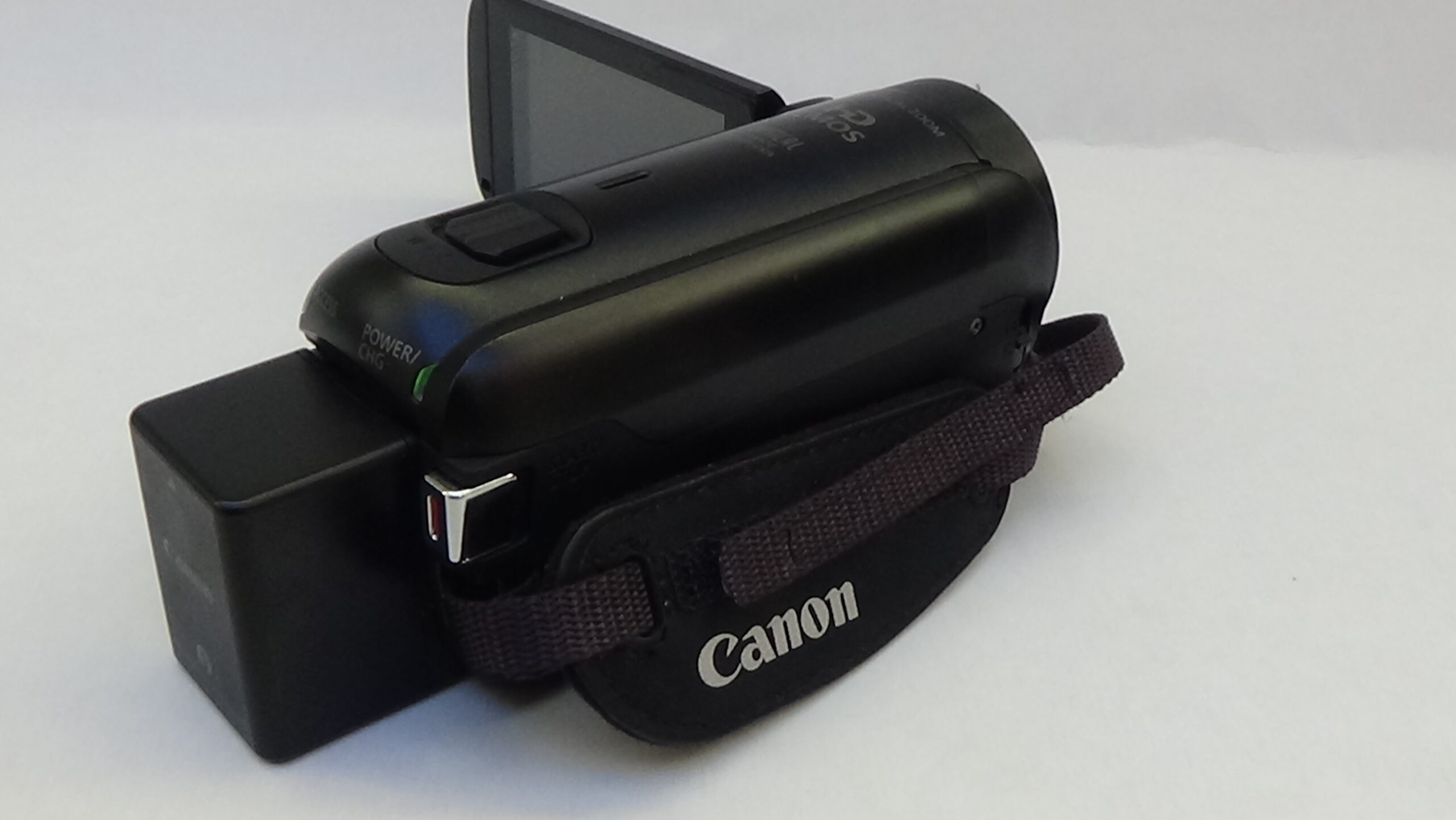 Filmadora canon hf-r800 com bateria de alta capacidade inclusa para começar a gravar boa e barata - Imagem 7